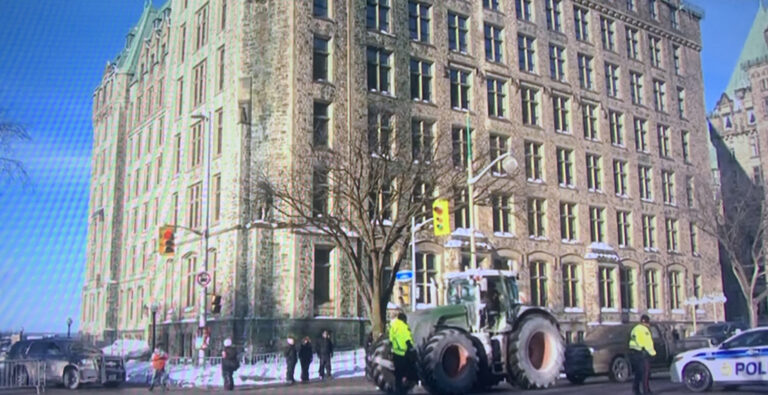 Trucker “Freedom Convoy” protesters begin to arrive in Ottawa