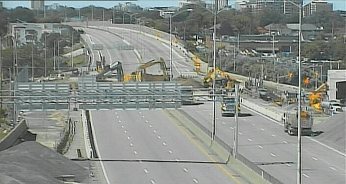 Highway 417 closure details