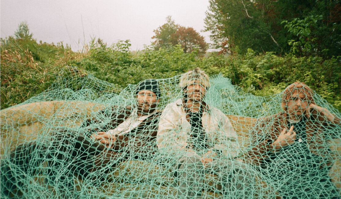 Montreal-based blesse share their new single, “météore”
