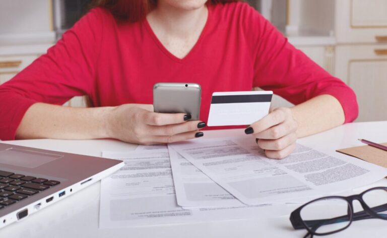 Can We Pay Rent with a Credit Card in Canada?