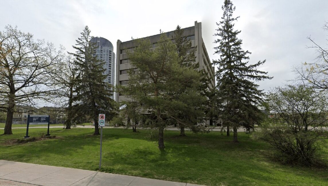 Ottawa overnight emergency centre on Lanark