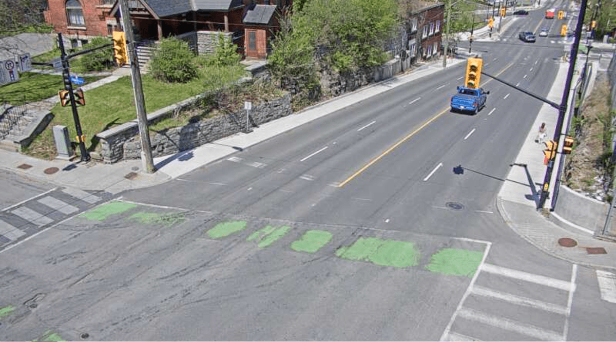 Closure of Laurier Avenue West from Bronson Avenue to Bay Street