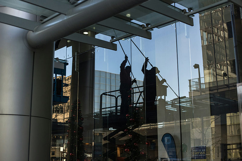 The Technology Behind Modern High-Rise Window Cleaning